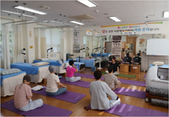 요가 (주 2회)